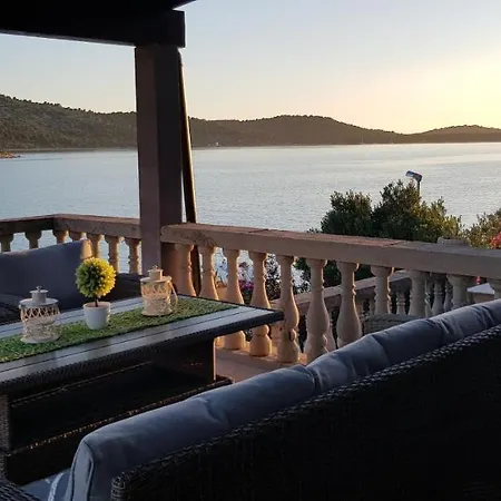 Miranda Apartmán Kaprije