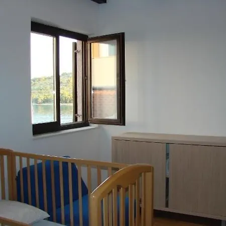 Miranda Apartment *