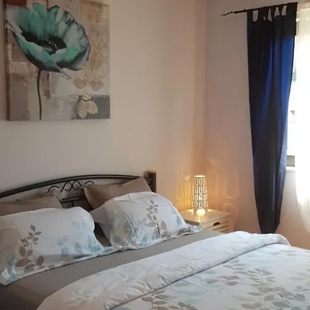 Miranda Apartment *