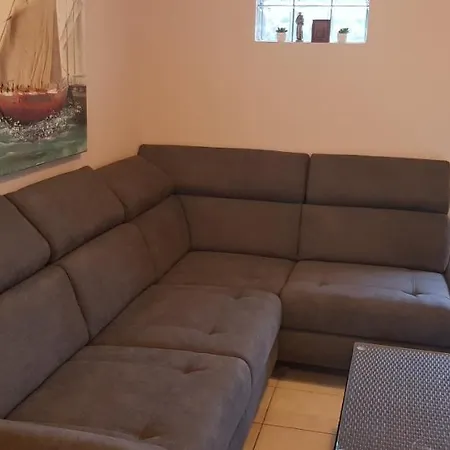 Miranda Apartment *