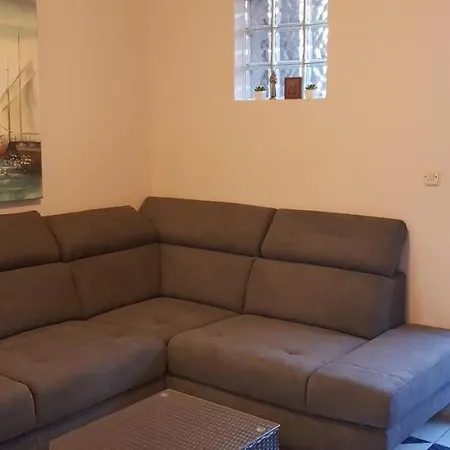 Apartment Miranda *